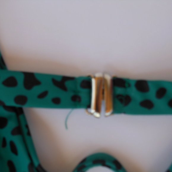 Forest Green & Black cheetah print Bikini Top (S) by SHEIN - Picture 2 of 3